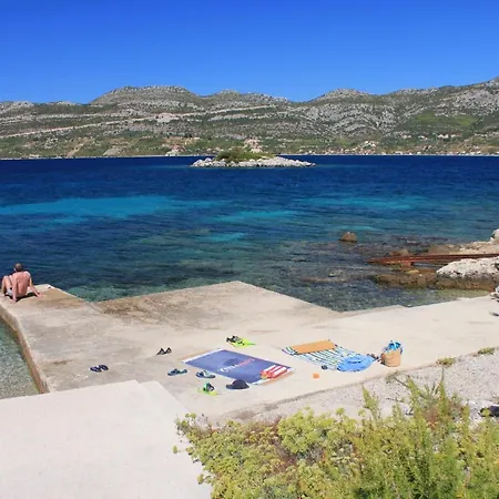 By The Sea Tri Zala, - 559 Κόρτσουλα