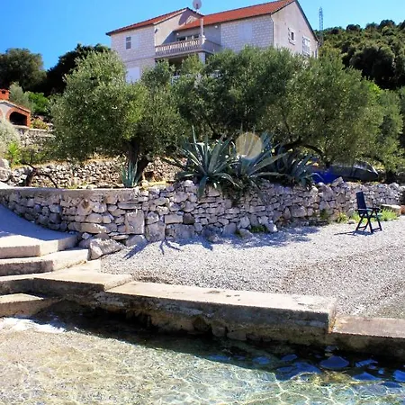 By The Sea Tri Zala, - 559 Κόρτσουλα